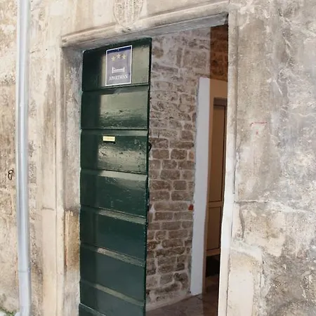 Andrea Apartament Szybenik