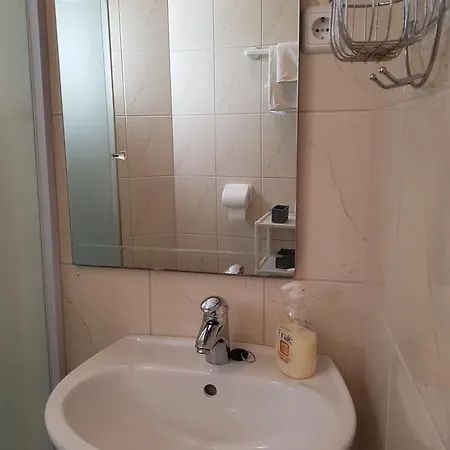 Andrea Apartman *